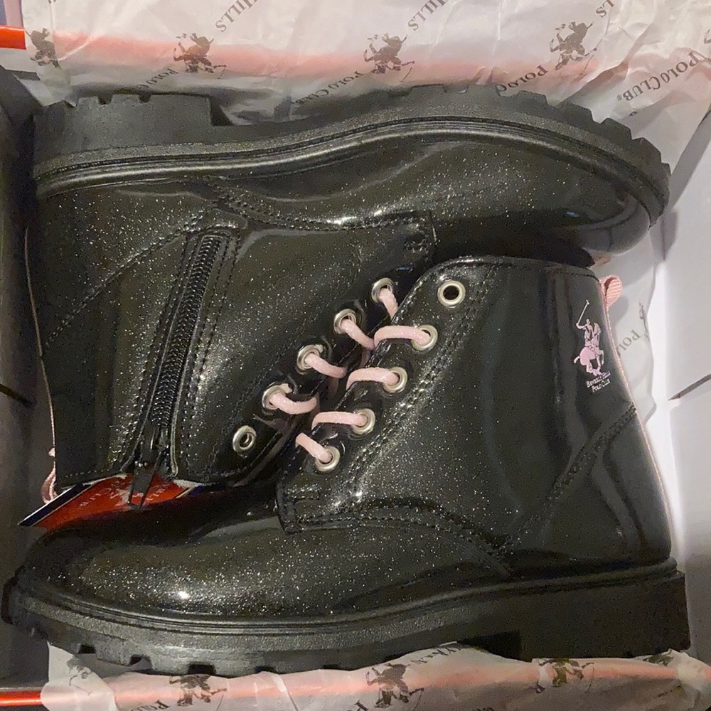 Beverly Hills Polo Club boots size 3